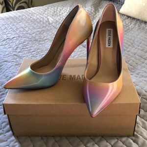 Steve Madden Vala Pump